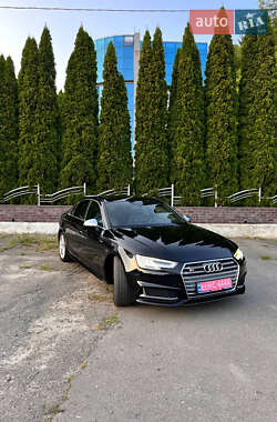 Седан Audi S4 2018 в Луцьку
