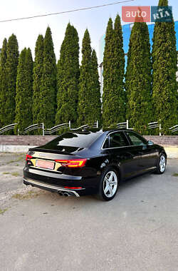 Седан Audi S4 2018 в Луцьку