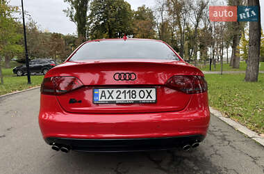 Седан Audi S4 2010 в  фото 6 Седан Audi S4 2010 в