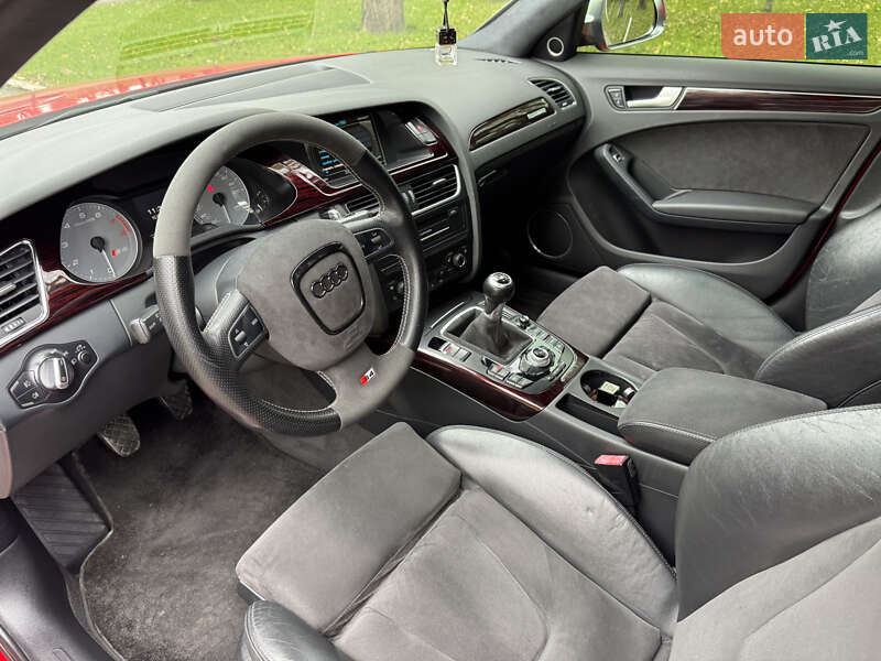 Седан Audi S4 2010 в Киеве
