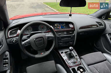 Седан Audi S4 2010 в Киеве