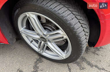 Седан Audi S4 2010 в  фото 73 Седан Audi S4 2010 в