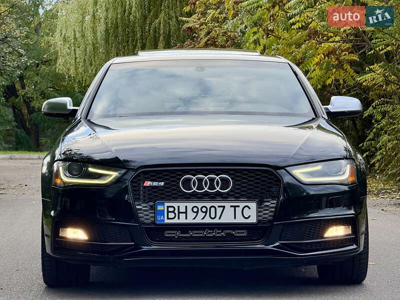 Седан Audi S4 2012 в Одессе