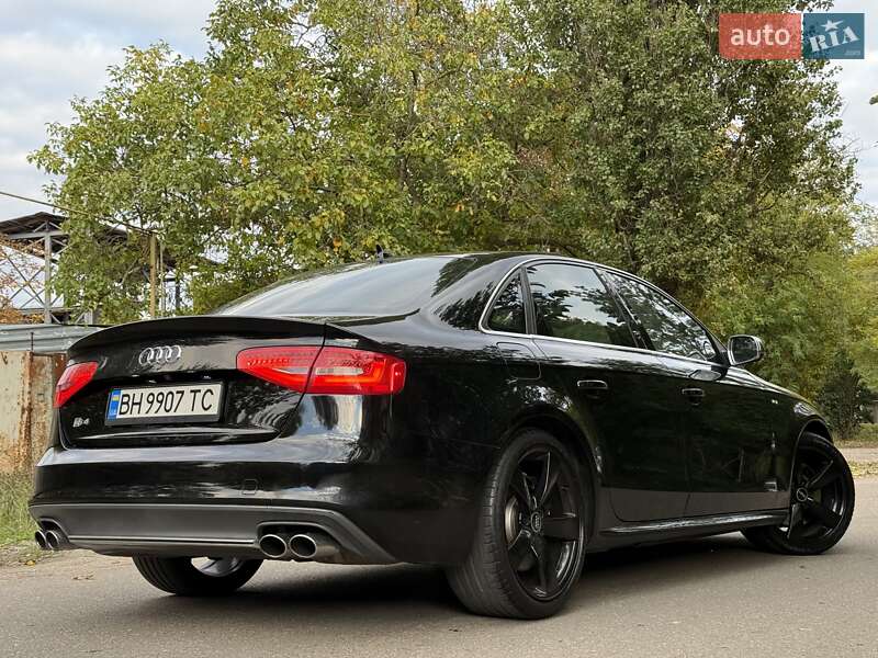 Седан Audi S4 2012 в Одессе
