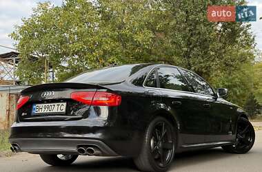 Седан Audi S4 2012 в  фото 16 Седан Audi S4 2012 в