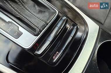 Седан Audi S4 2012 в  фото 39 Седан Audi S4 2012 в
