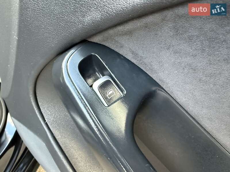 Седан Audi S4 2012 в Одессе