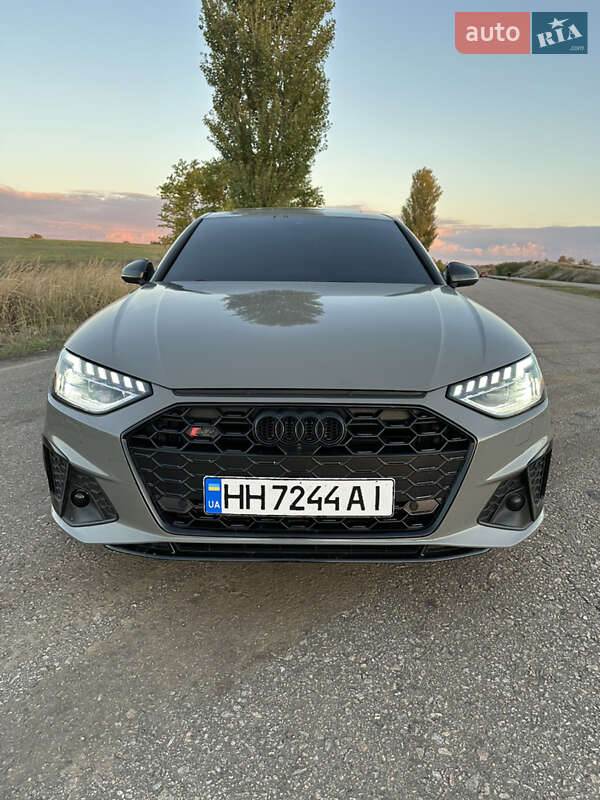 Седан Audi S4 2021 в Одессе