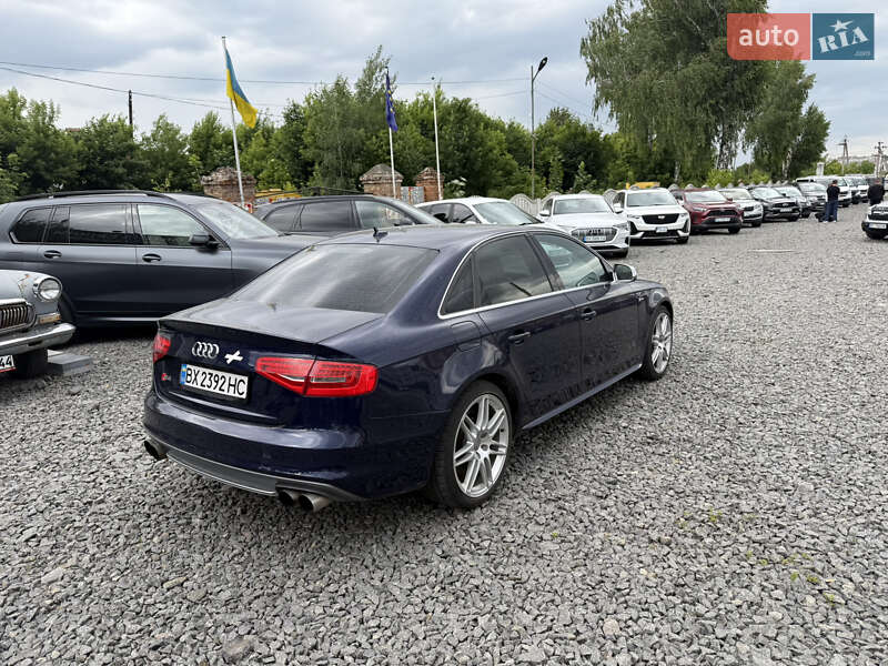 Седан Audi S4 2013 в Хмельницькому