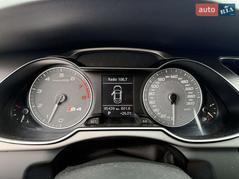 Седан Audi S4 2013 в Хмельницькому