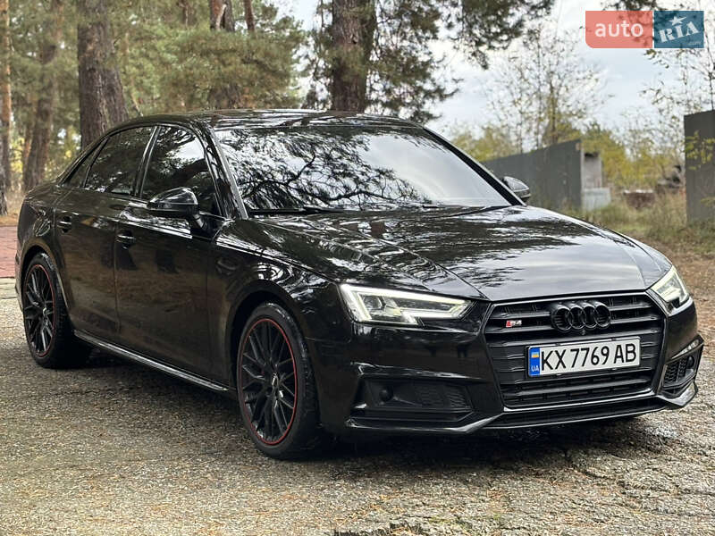 Седан Audi S4 2017 в Киеве фото 3 Седан Audi S4 2017 в Киеве