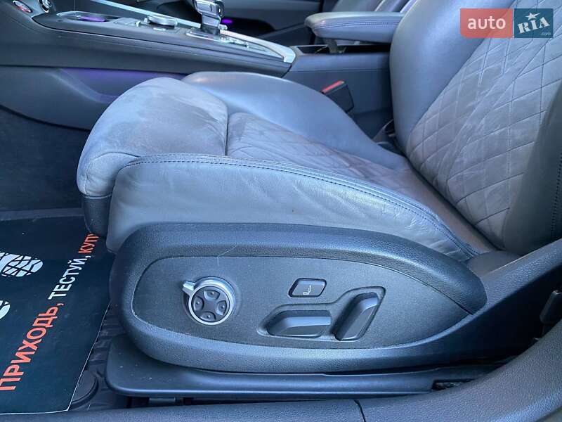 Седан Audi S4 2017 в Хмельницькому