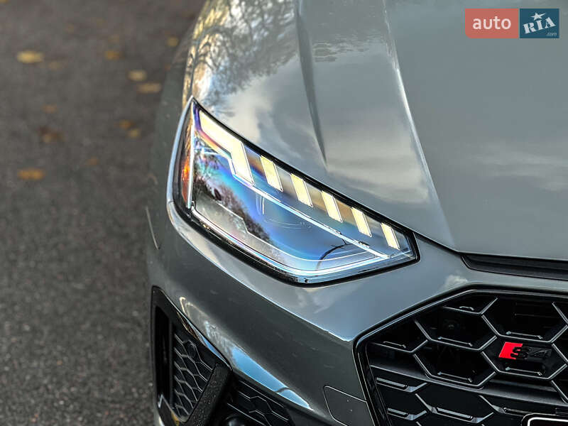 Седан Audi S4 2022 в Харькове