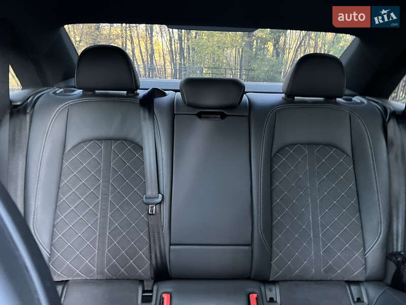 Седан Audi S4 2022 в Харькове