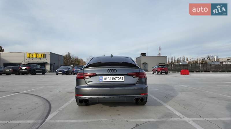 Седан Audi S4 2019 в Киеве