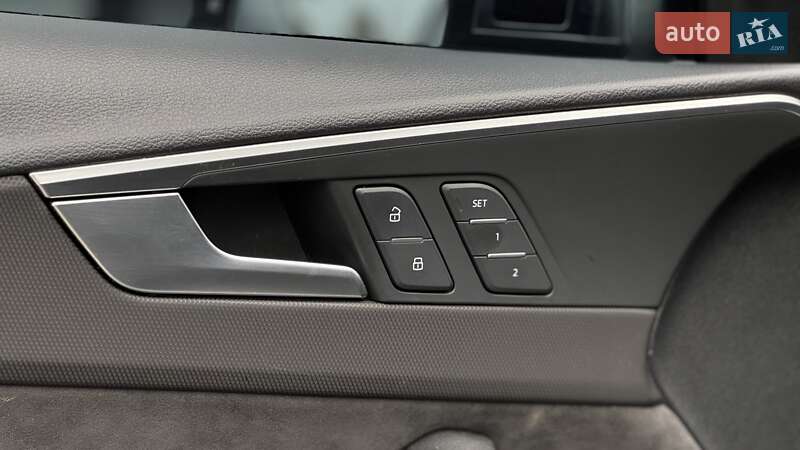 Седан Audi S4 2019 в Києві