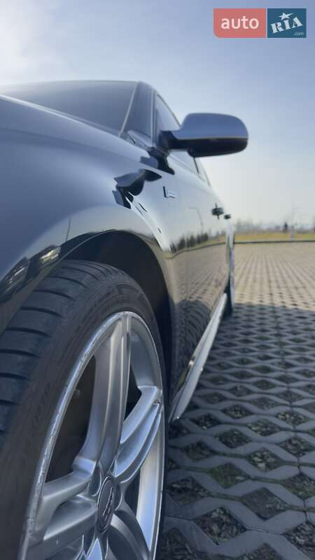 Седан Audi S4 2011 в Ивано-Франковске