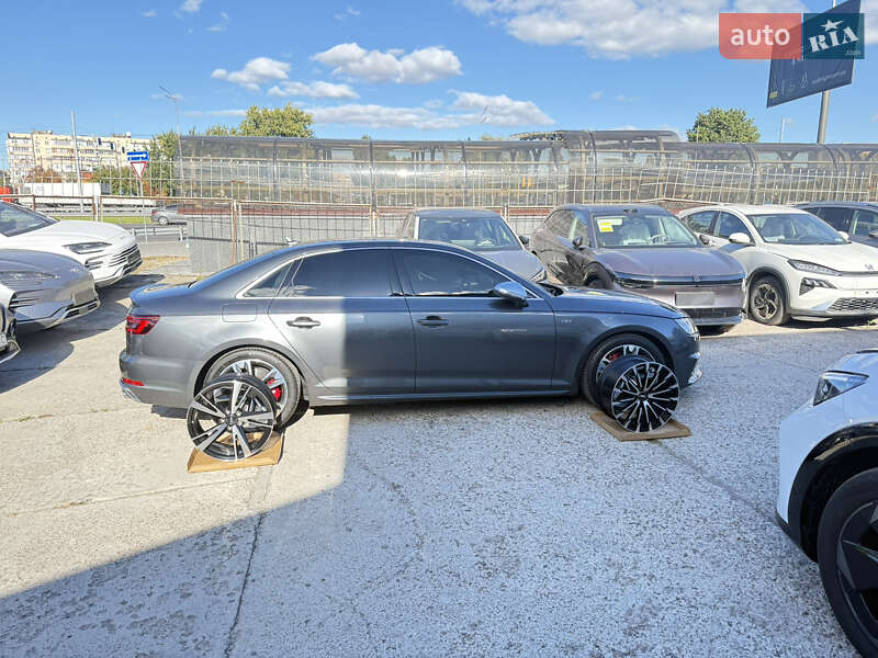Седан Audi S4 2017 в Києві фото 10 Седан Audi S4 2017 в Києві