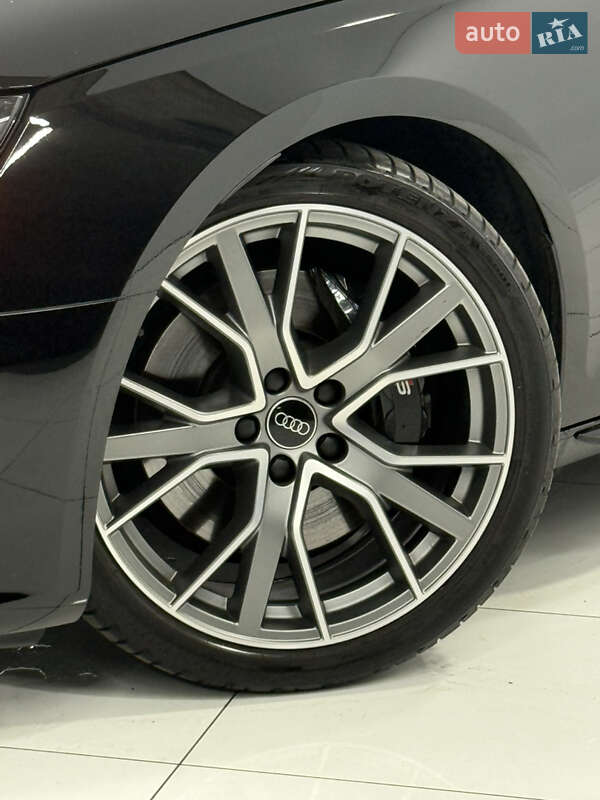Седан Audi S4 2023 в Одессе