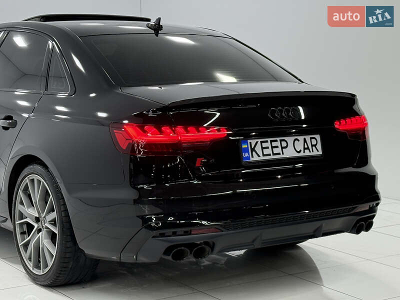 Седан Audi S4 2023 в Одессе