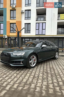Седан Audi S4 2018 в Ивано-Франковске