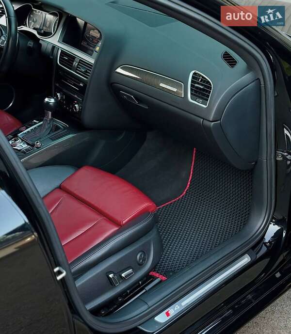 Седан Audi S4 2014 в Одессе