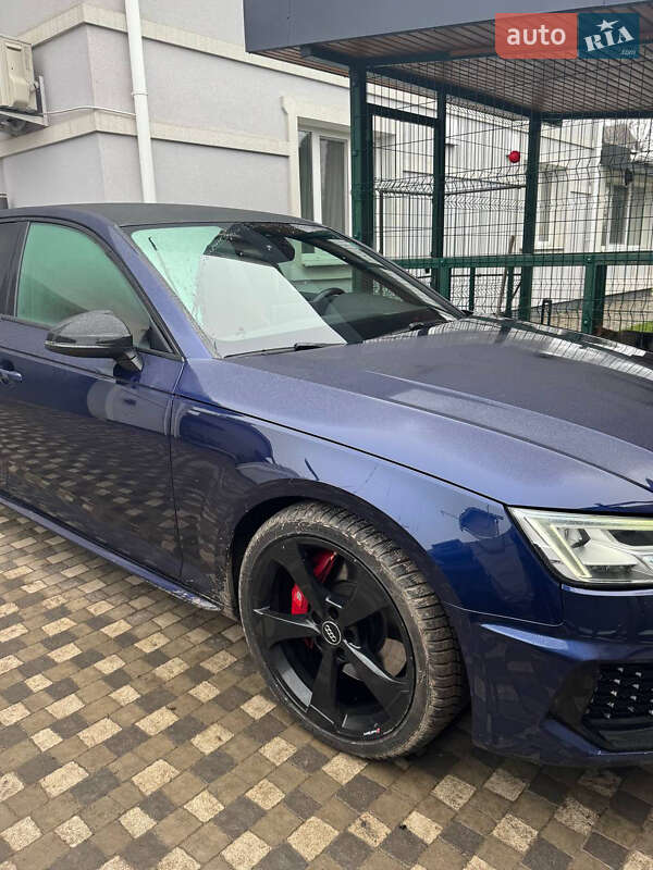 Седан Audi S4 2018 в Харькове