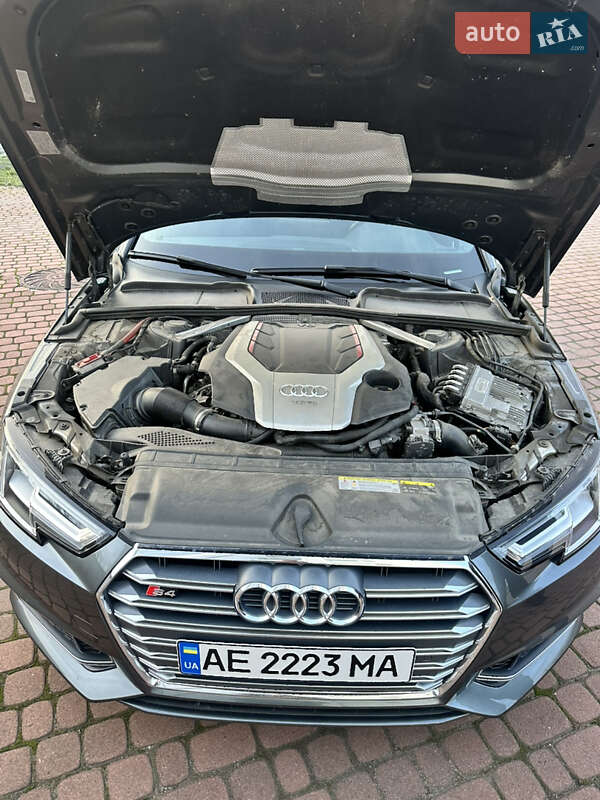 Седан Audi S4 2017 в Кам'янському фото 35 Седан Audi S4 2017 в Кам'янському