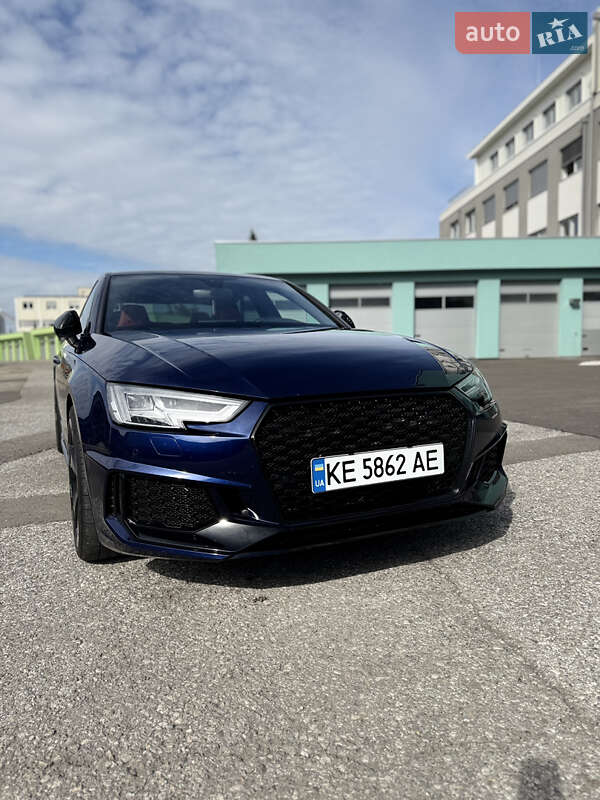 Седан Audi S4 2018 в Харькове