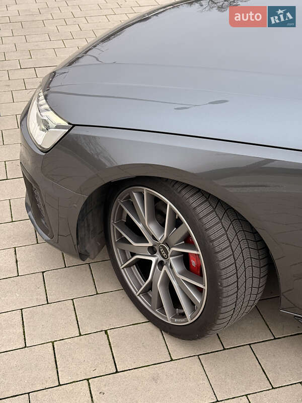 Седан Audi S4 2022 в Киеве