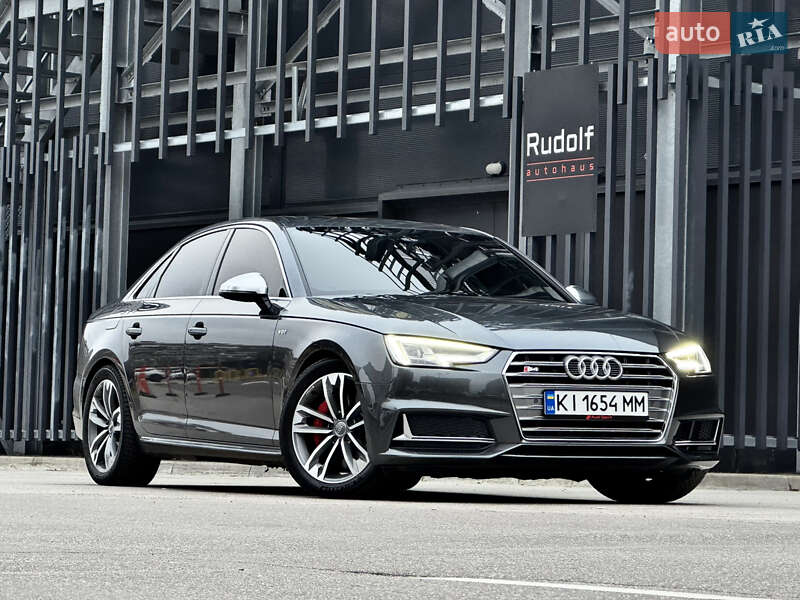 2017 Audi S4/RS4, VIN WAUB4AF48JA001239:plate — фото 1 (autoria)