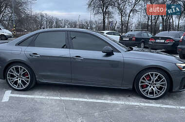 Седан Audi S4 2022 в Дніпрі