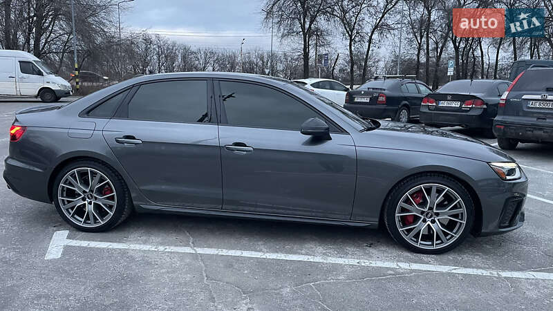 Седан Audi S4 2022 в Днепре