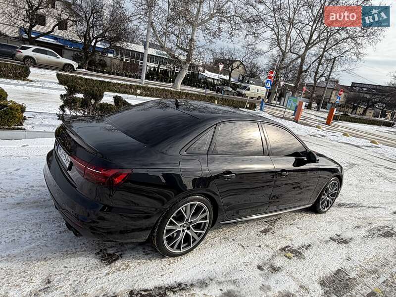 Седан Audi S4 2023 в Одессе
