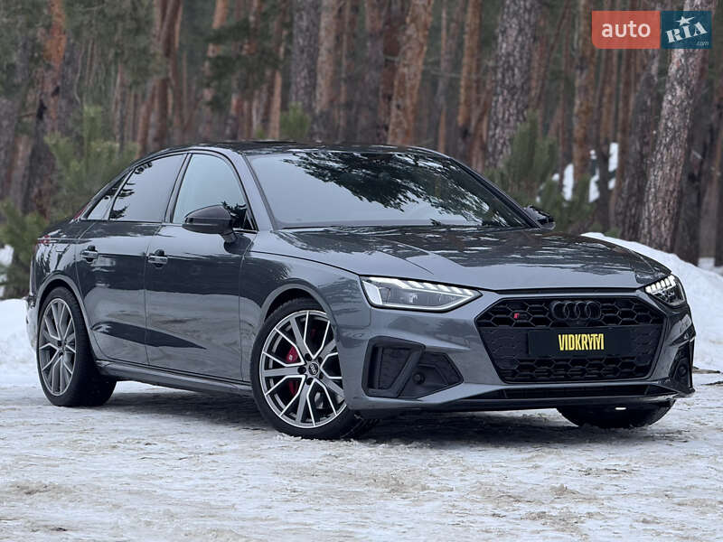 Седан Audi S4 2022 в Киеве