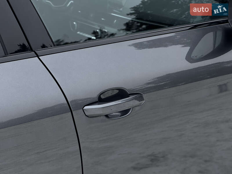 Седан Audi S4 2022 в Киеве