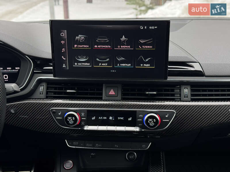 Седан Audi S4 2022 в Киеве