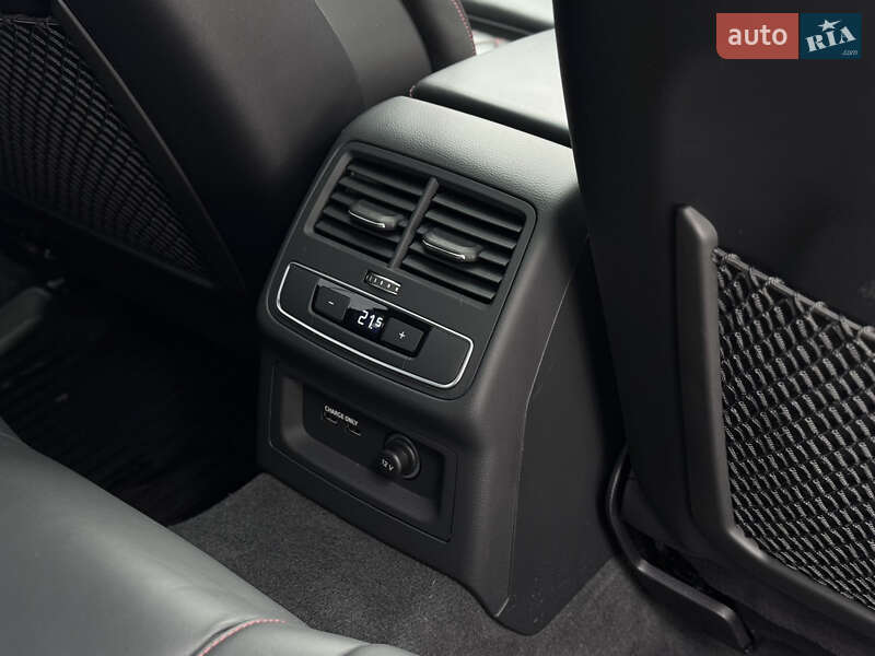 Седан Audi S4 2022 в Киеве