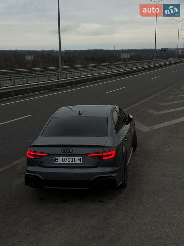 Седан Audi S4 2017 в Полтаве