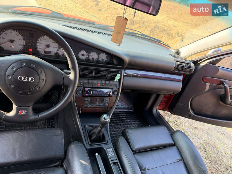 Седан Audi S4 1992 в Львове