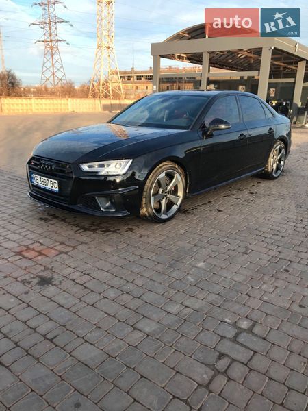 Седан Audi S4 2018 в Кривому Розі