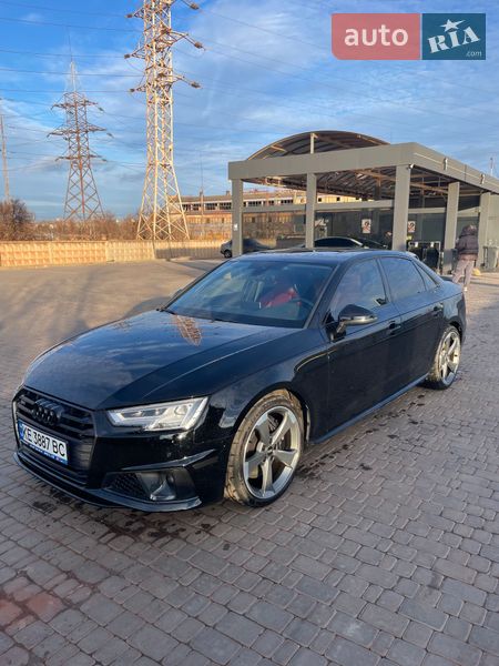 Седан Audi S4 2018 в Кривому Розі