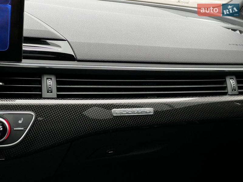 Седан Audi S4 2022 в Киеве