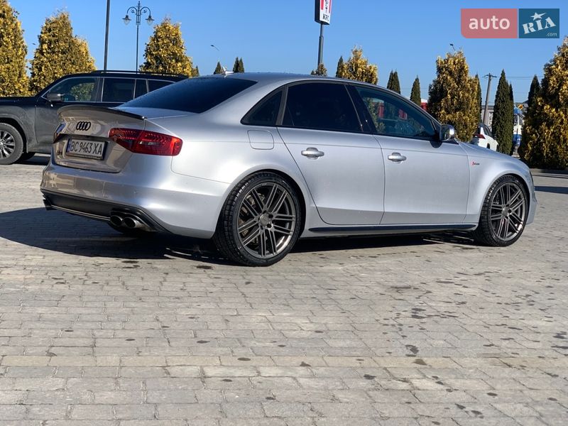 Седан Audi S4 2014 в Львове