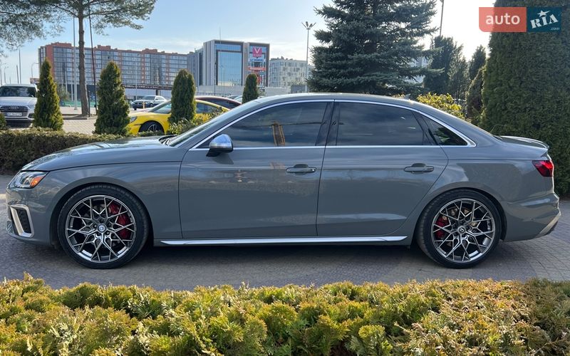 Седан Audi S4 2020 в Львові