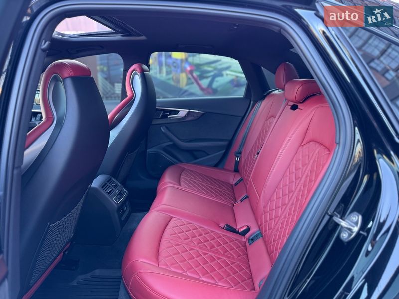 Седан Audi S4 2023 в Полтаві фото 30 Седан Audi S4 2023 в Полтаві