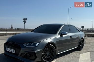 Седан Audi S4 2017 в Полтаві