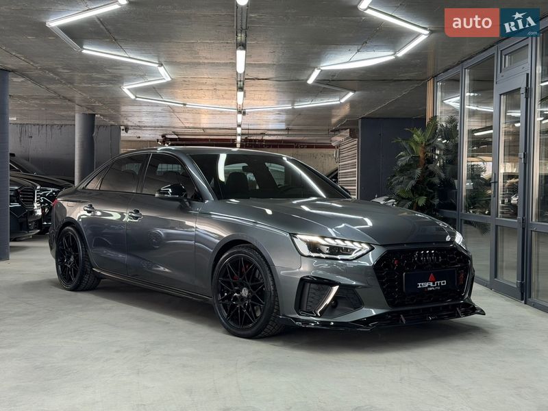 Седан Audi S4 2023 в Одессе