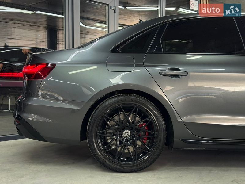 Седан Audi S4 2023 в Одессе