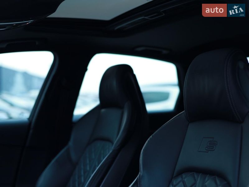 Седан Audi S4 2022 в Львове фото 27 Седан Audi S4 2022 в Львове